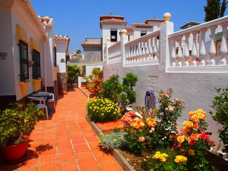 Townhouse Torrox Málaga - image 8