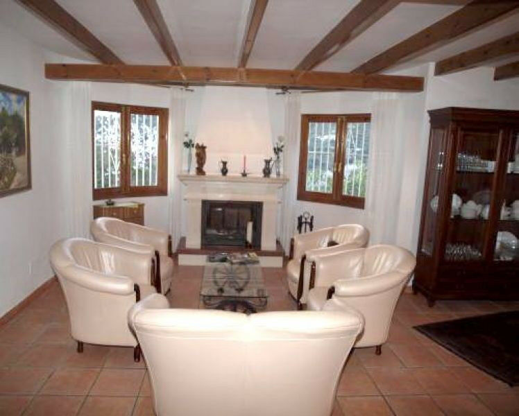 Detached Villa Sayalonga Málaga - image 8