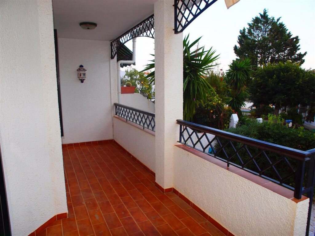 Semi-Detached House Almayate Málaga - image 8