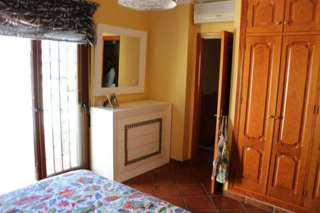 Semi-Detached House Almayate Málaga - image 8