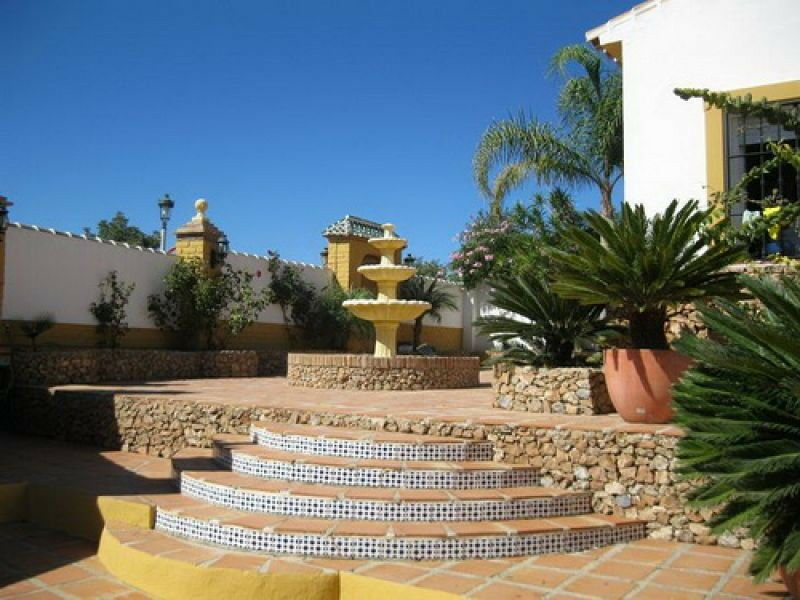 Detached Villa Nerja Málaga - image 8