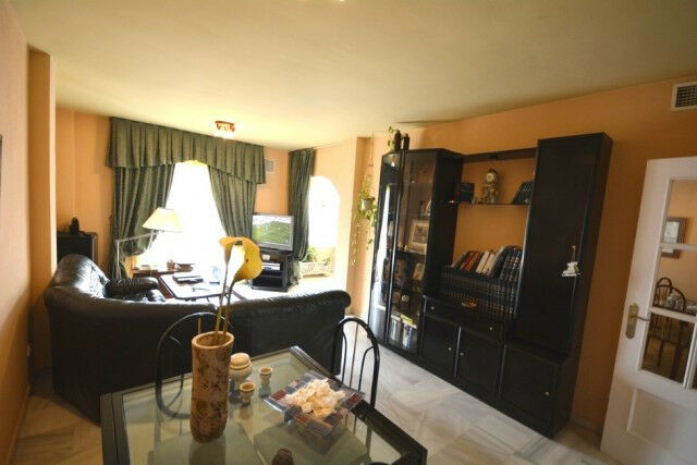 Middle Floor Apartment La Cala del Moral Málaga - image 8