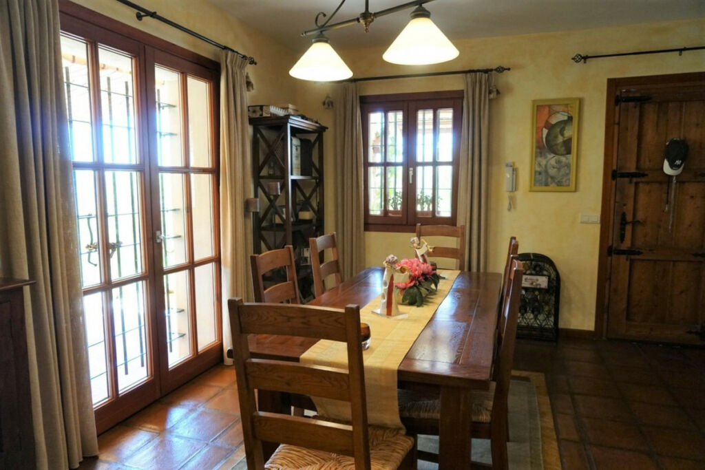 Detached Villa Alcaucín Málaga - image 8