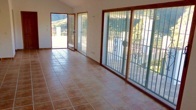 Detached Villa Cómpeta Málaga - image 8