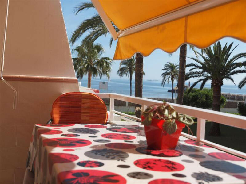 Middle Floor Apartment Caleta de Vélez Málaga - image 8