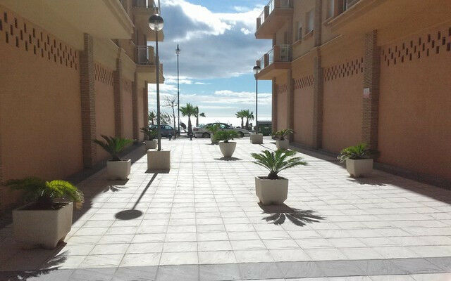 Ground Floor Apartment El Morche Málaga - image 8