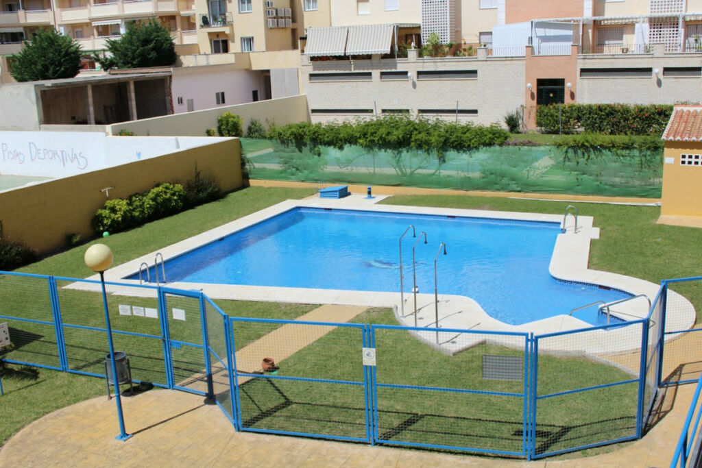 Middle Floor Apartment Torre del Mar Málaga - image 8