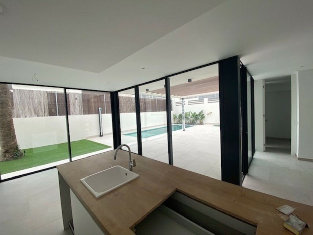 Detached Villa Lomas de Cabo Roig Alicante - image 8