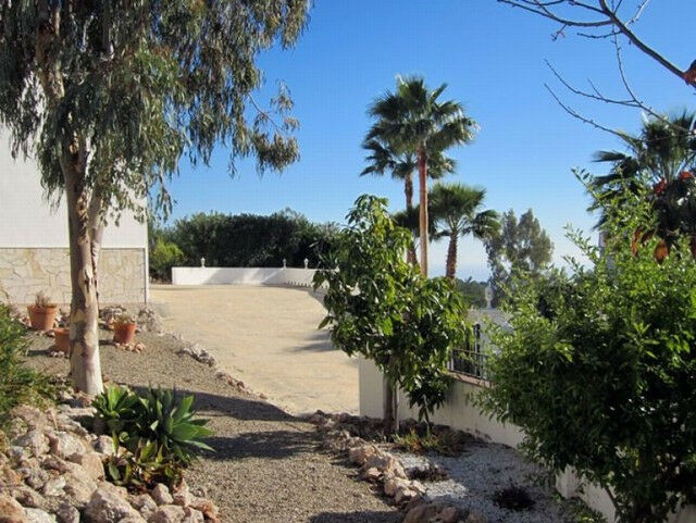 Detached Villa Frigiliana Málaga - image 9