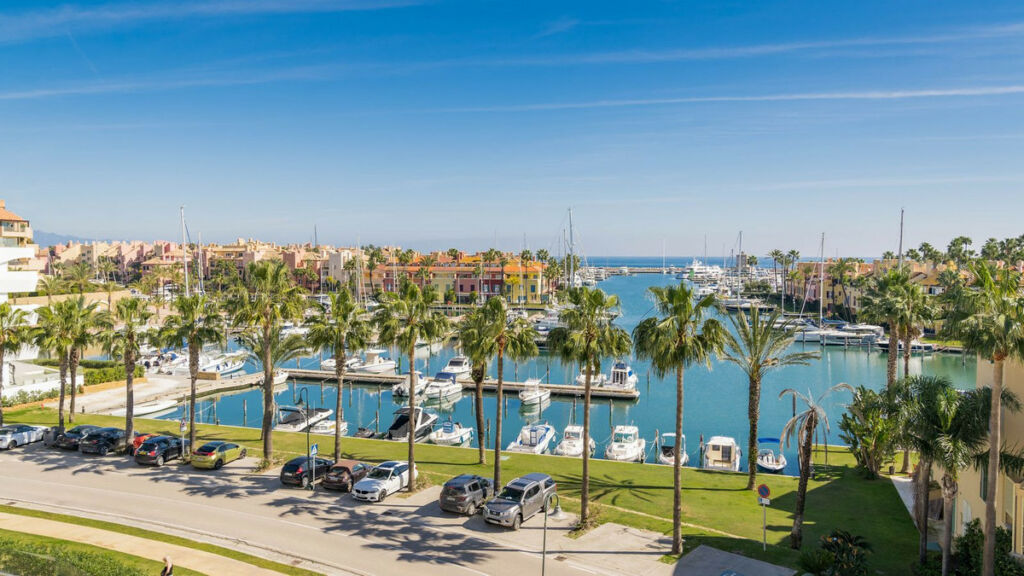 Penthouse Sotogrande Cádiz - image 12
