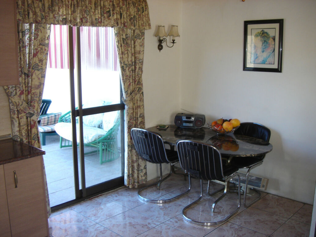 Semi-Detached House Sayalonga Málaga - image 9