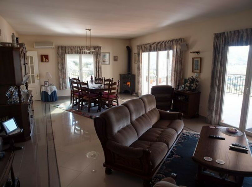 Detached Villa Alcaucín Málaga - image 9