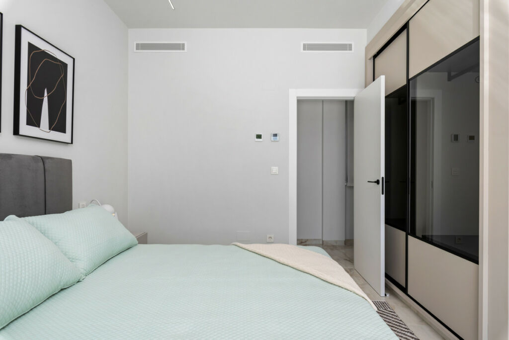 Detached Villa Algorfa Alicante - image 9