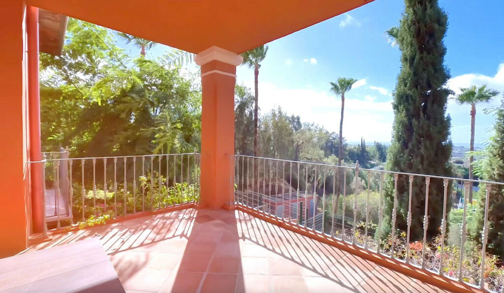 Middle Floor Apartment Monte Halcones Málaga - image 10