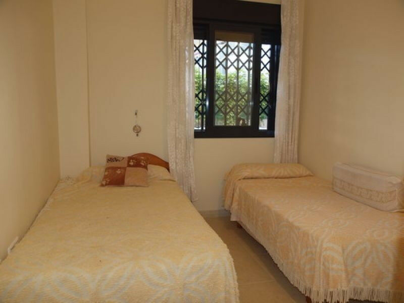 Ground Floor Apartment Almayate Málaga - image 9