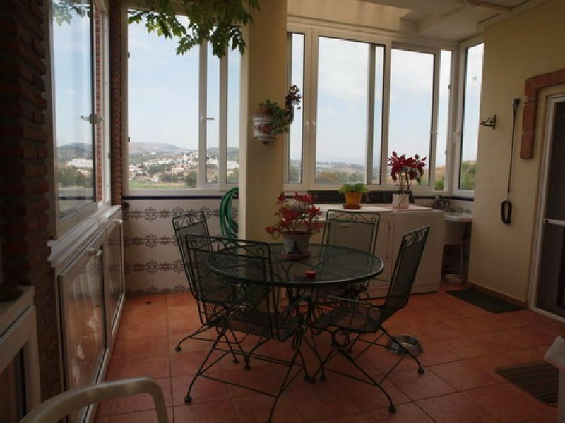 Detached Villa Torre del Mar Málaga - image 9