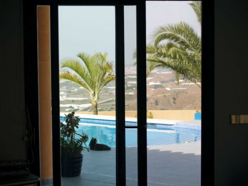 Detached Villa Sayalonga Málaga - image 9
