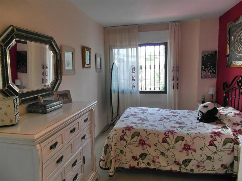 Middle Floor Apartment Benagalbon Málaga - image 9