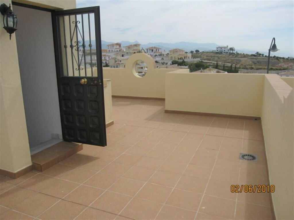 Townhouse Benajarafe Málaga - image 9