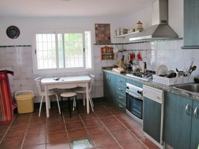 Detached Villa Macharaviaya Málaga - image 9