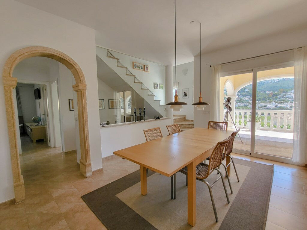 Detached Villa Moraira Alicante - image 9