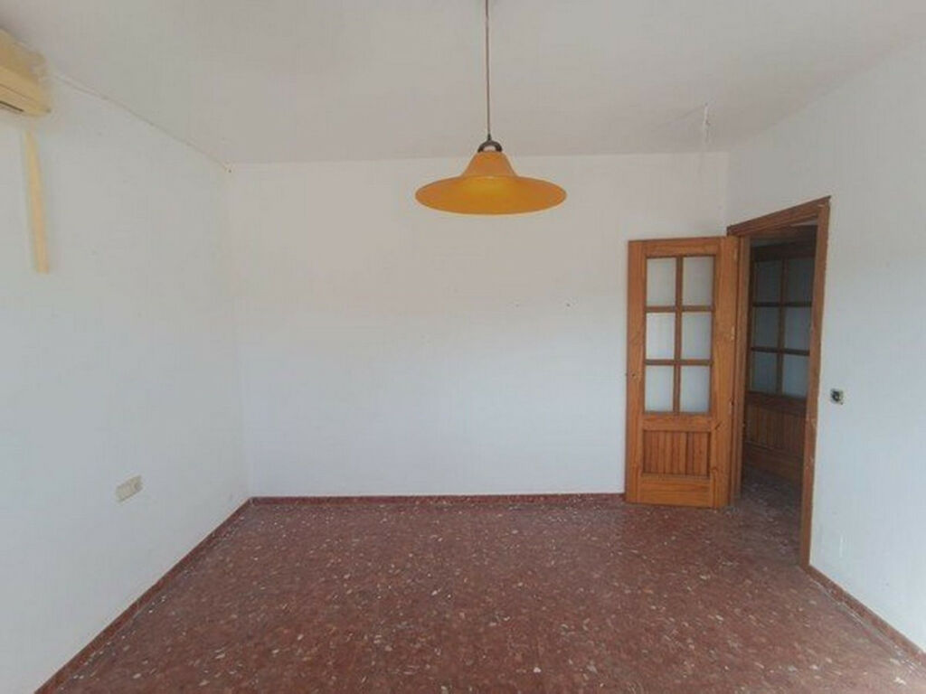 Townhouse La Duquesa Málaga - image 9