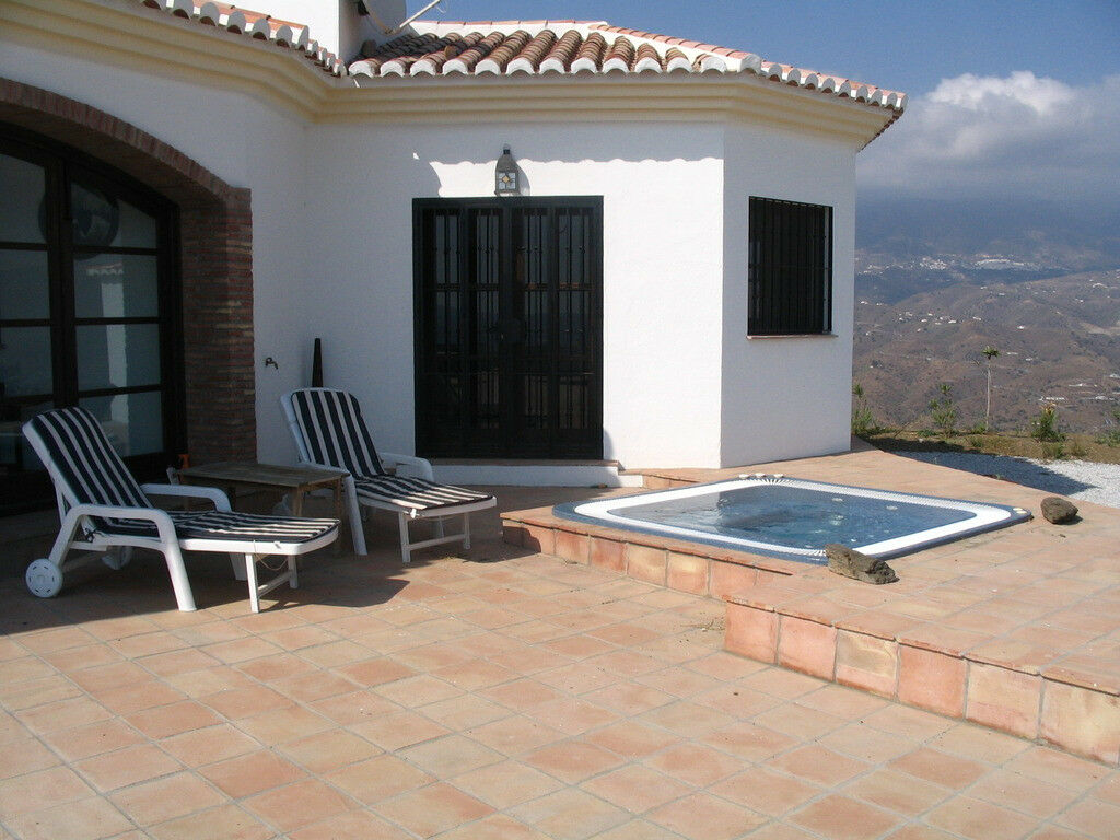 Detached Villa Vélez-Málaga Málaga - image 9