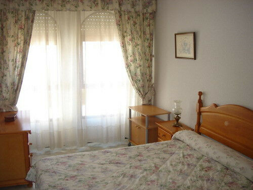 Middle Floor Apartment Mezquitilla Málaga - image 9