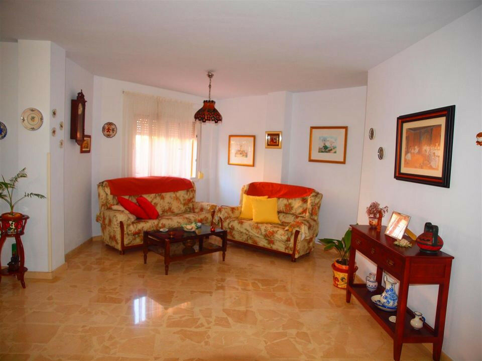 Semi-Detached House Torre del Mar Málaga - image 9