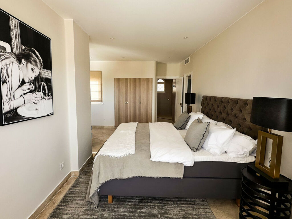 Penthouse Duplex The Golden Mile Málaga - image 9