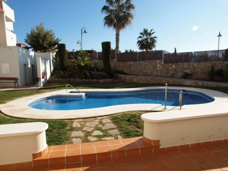 Middle Floor Apartment Caleta de Vélez Málaga - image 9