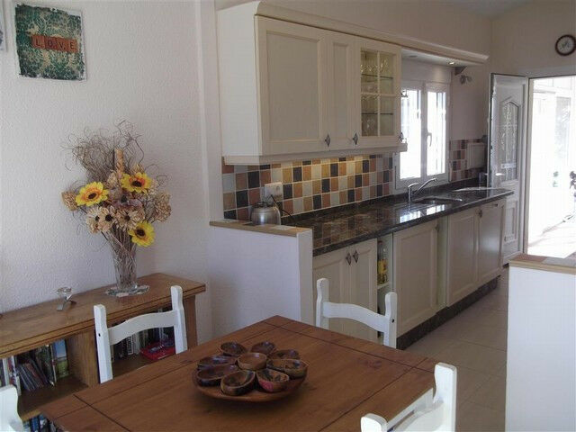 Detached Villa Viñuela Málaga - image 9