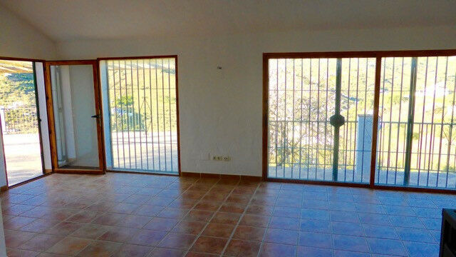Detached Villa Cómpeta Málaga - image 9