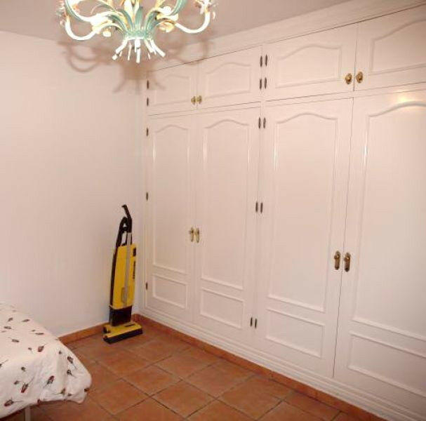 Detached Villa Sayalonga Málaga - image 9