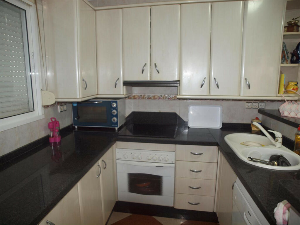 Townhouse Cajiz Málaga - image 9