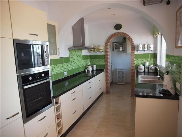 Detached Villa Caleta de Vélez Málaga - image 9