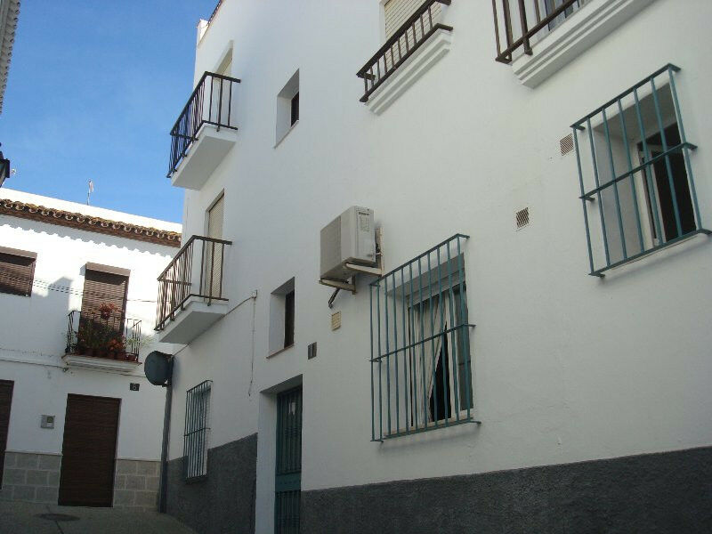 Middle Floor Apartment Estepona Málaga
