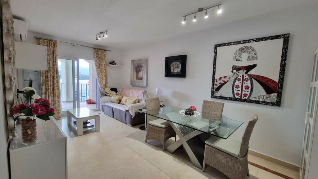 Middle Floor Apartment San Luis de Sabinillas Málaga