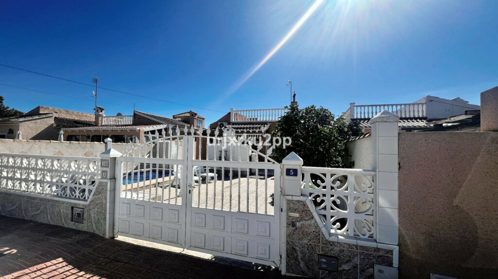 Detached Villa Playa Flamenca Alicante