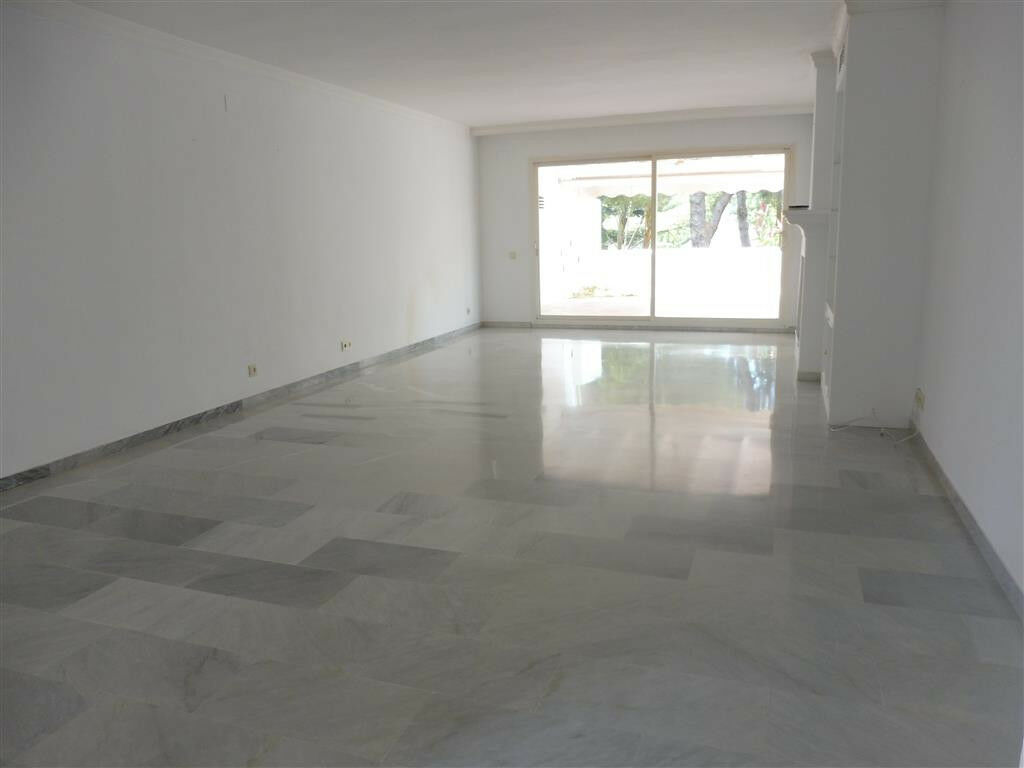 Penthouse Guadalmina Baja Málaga