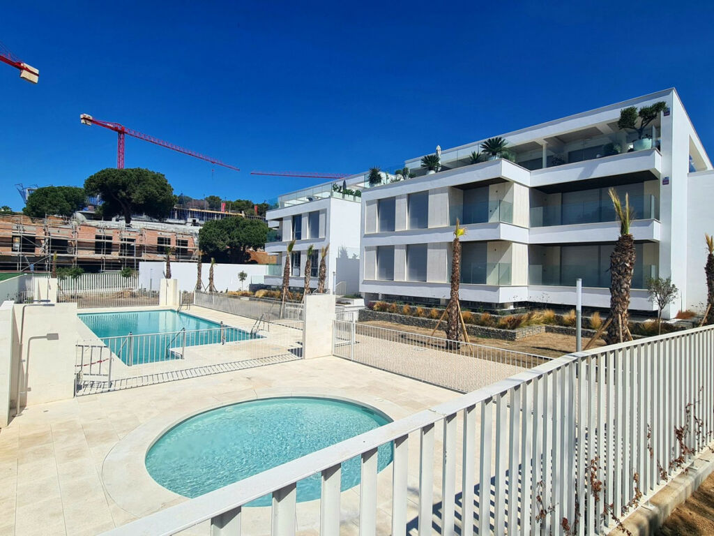 Middle Floor Apartment Elviria Málaga - image 17