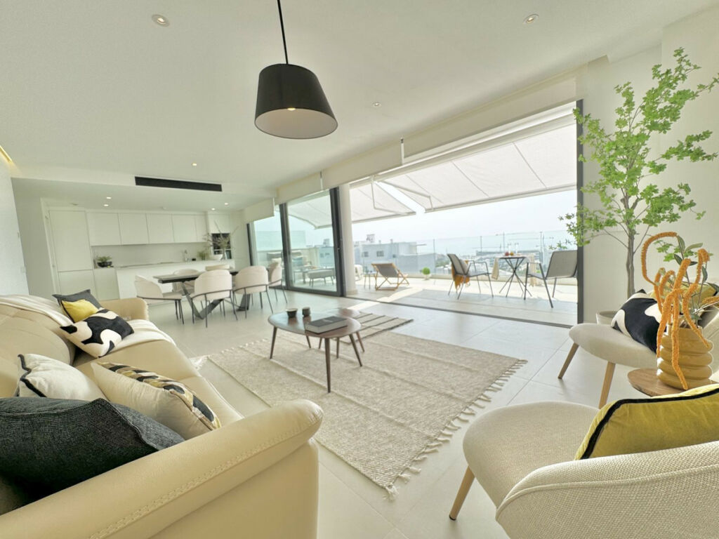 Middle Floor Apartment Fuengirola Málaga - image 13