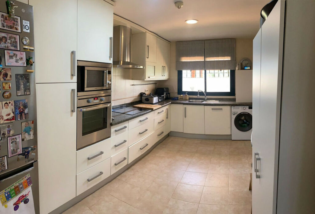 Townhouse Estepona Málaga - image 10