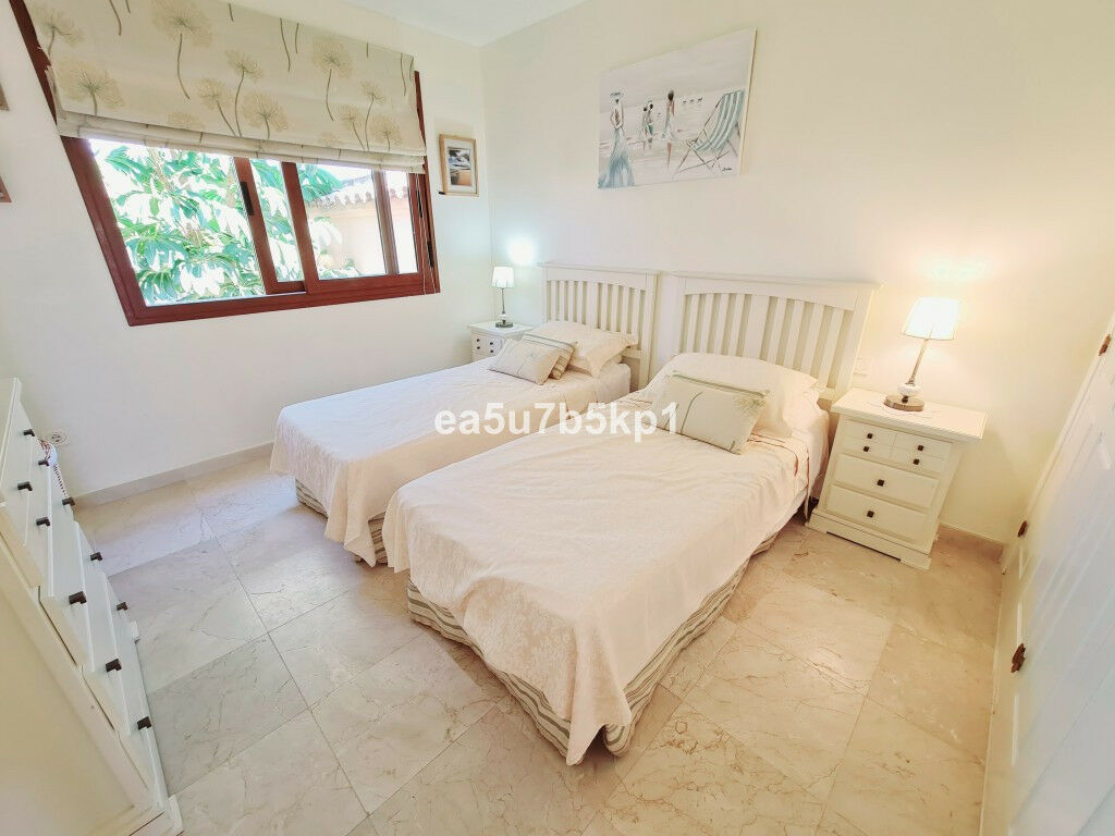 Penthouse New Golden Mile Málaga - image 10