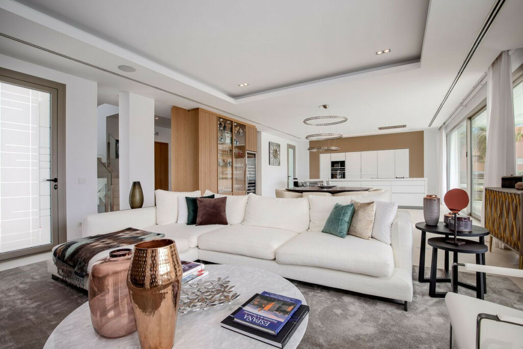Detached Villa Guadalmina Baja Málaga - image 11