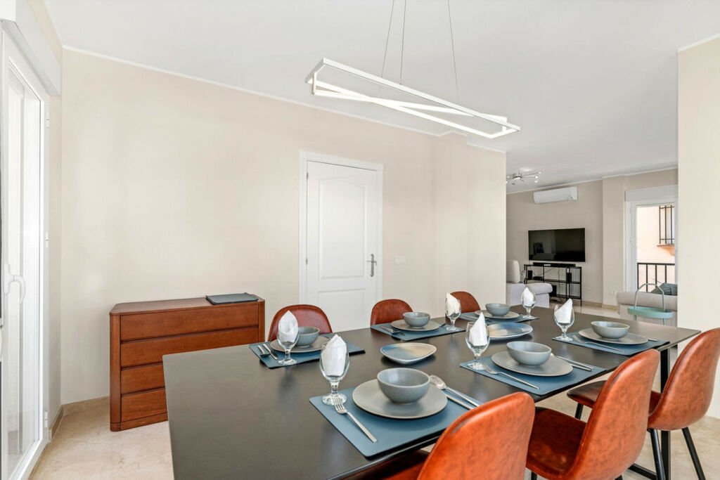 Detached Villa Riviera del Sol Málaga - image 10