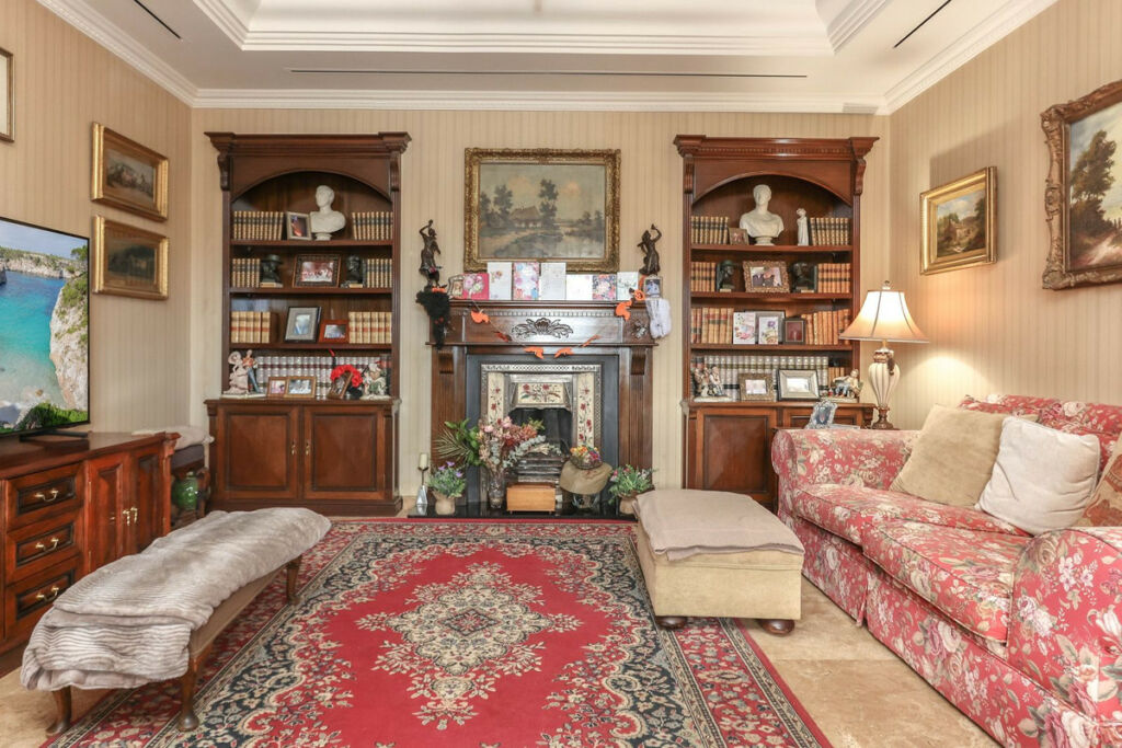 Detached Villa Monda Málaga - image 10