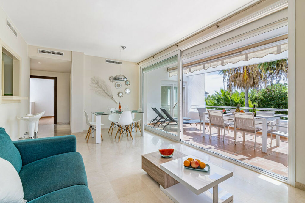 Middle Floor Apartment Casares Málaga - image 10