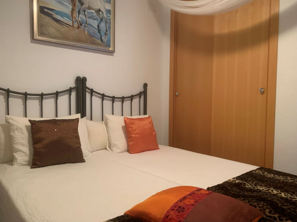 Townhouse Lomas de Cabo Roig Alicante - image 10