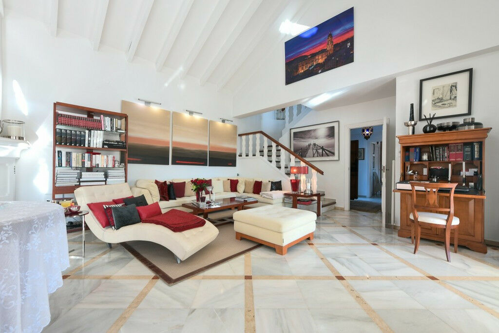 Detached Villa Marbella Málaga - image 10
